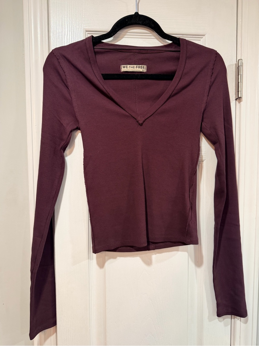 NWOT We The Free Size S Free People Ribbed V-Neck Long Sleeve Fitted Top Raw Hem